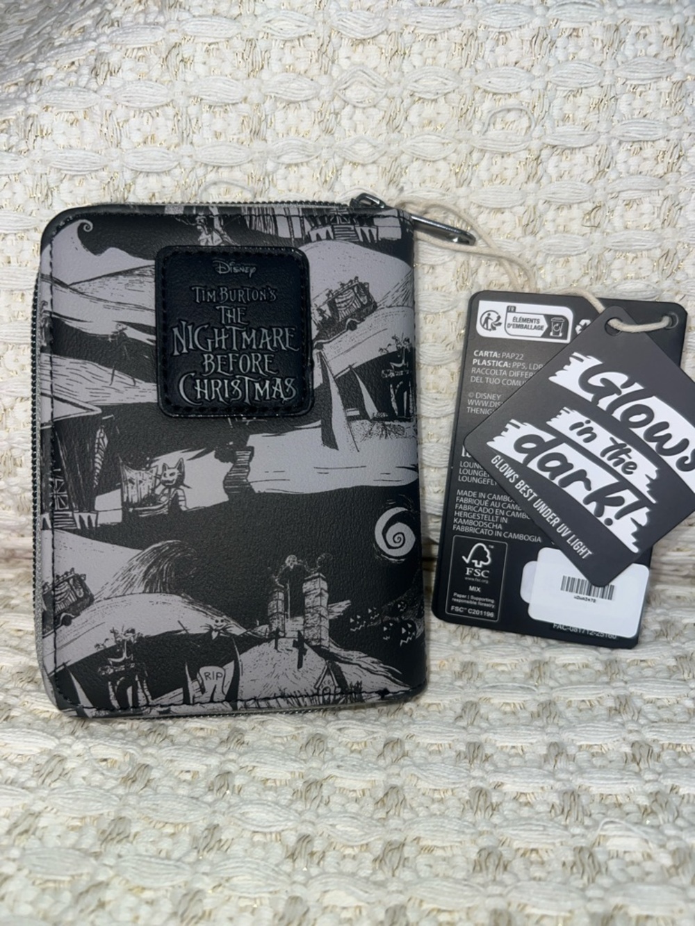 NWT Loungefly The Nightmare Before Christmas Jack RIP Glow Mini Zipper Wallet - Picture 7 of 8